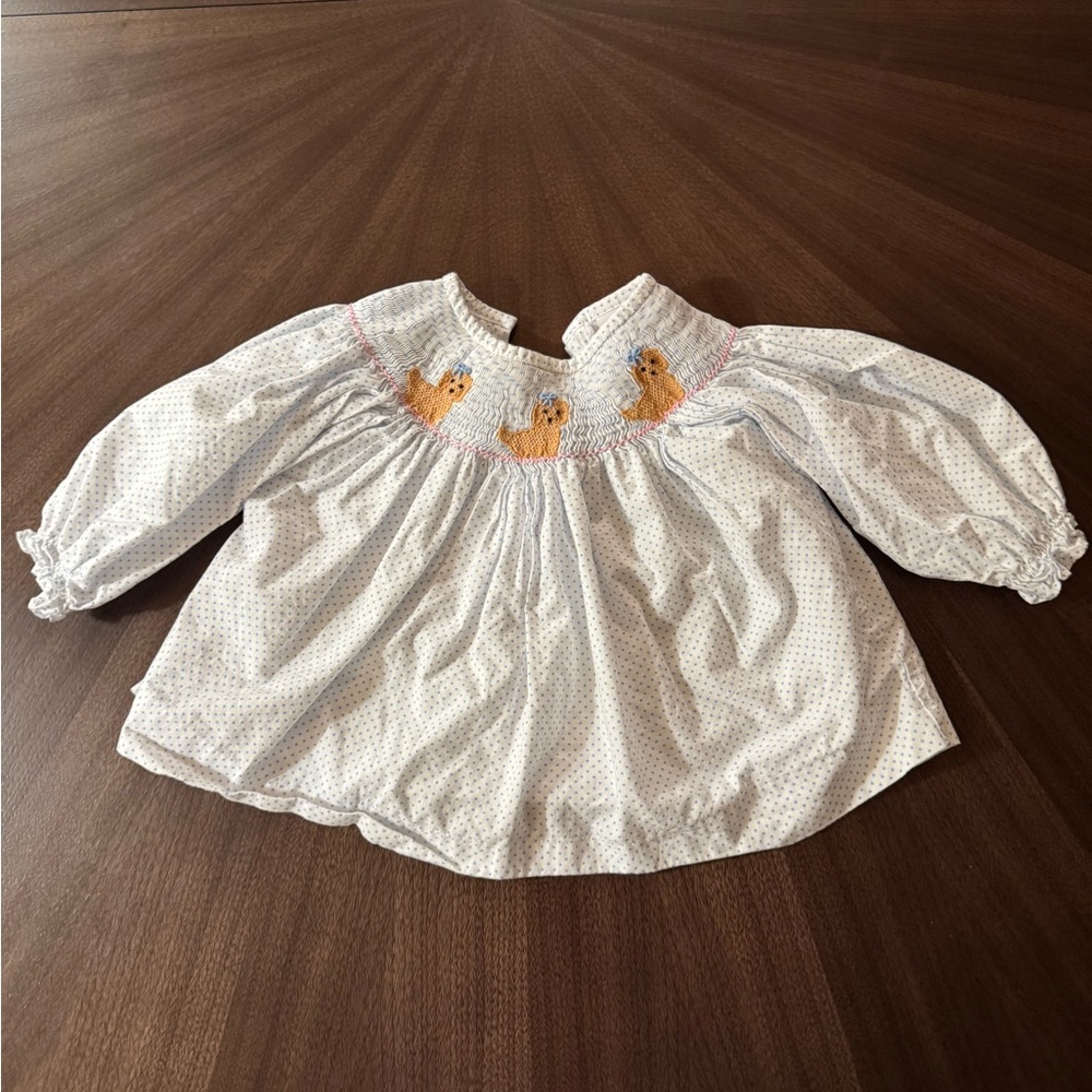 Adorable White Kids Top with Embroidered Dogs, size 18 months